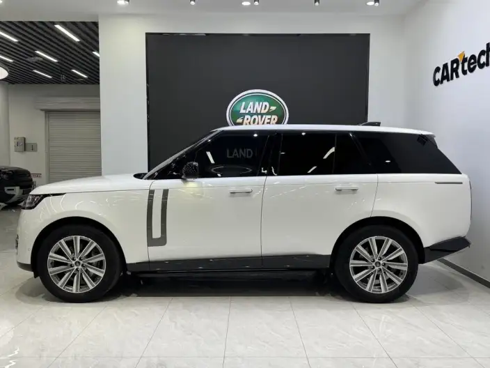 Range Rover 2023 Model 3.0 L6 360PS Shengshi Edition – фото 4