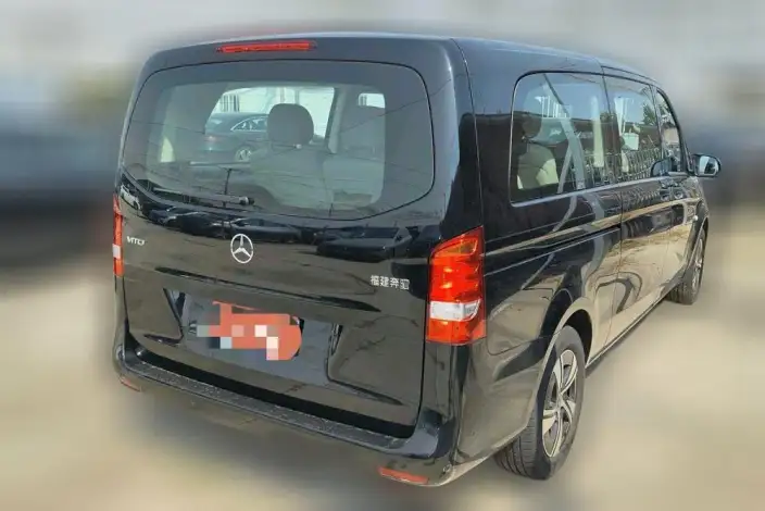 Viano 2024 Model 2.0T Business Edition 7 seat – фото 2