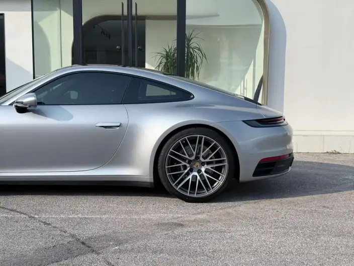 PORSCHE 911 2023 Model Carrera 3.0T – фото 10