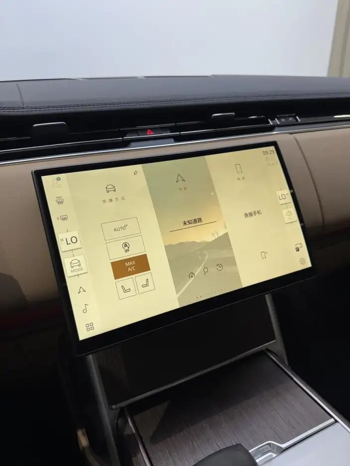 Range Rover 2025 Model 3.0 L6 400PS Shengshi Extended Edition – фото 9