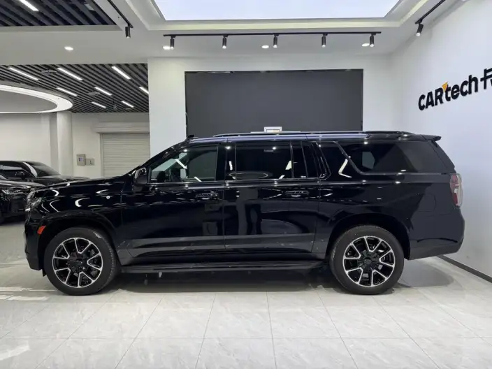 Suburban 2022 Model 5.3L Automatic 4WD 8 seat Parallel Imported