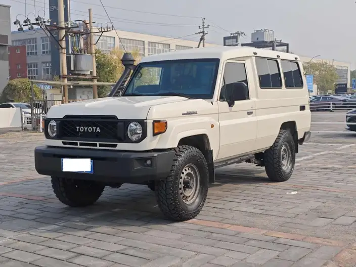 Rand Coolouse 70 2022 Model 4.0L Manual 4WD 5 seat Parallel Imported – фото 1