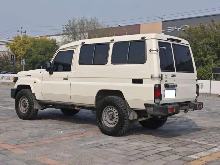 Rand Coolouse 70 2022 Model 4.0L Manual 4WD 5 seat Parallel Imported – фото 4