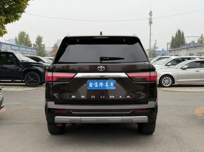 Sequoia 2023 Model 3.5T Automatic 4WD 7 seat Parallel Imported – фото 3