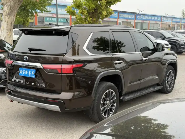 Sequoia 2023 Model 3.5T Automatic 4WD 7 seat Parallel Imported – фото 4