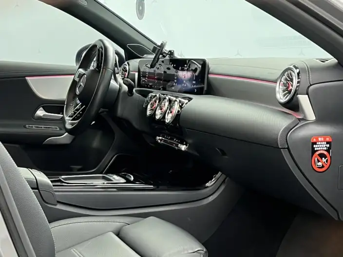 Mercedes-Benz A-Class AMG Imported 2024 Model AMG A 35 4MATIC – фото 8