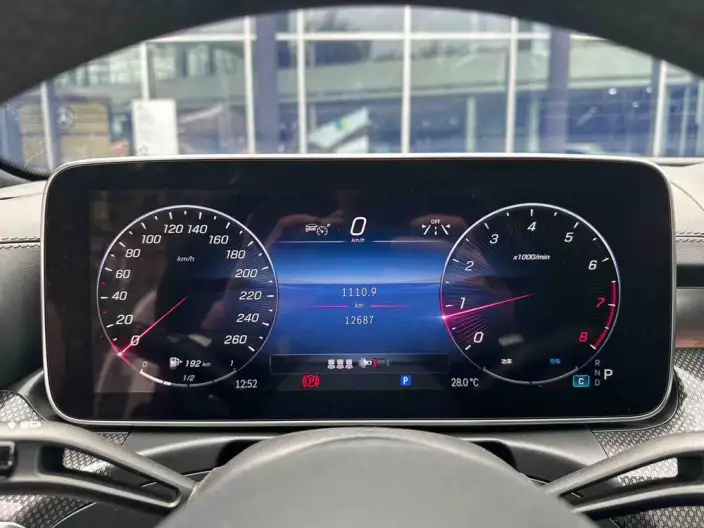 Mercedes-Benz C-Class 2024 Model C 200 L Sports Edition – фото 6