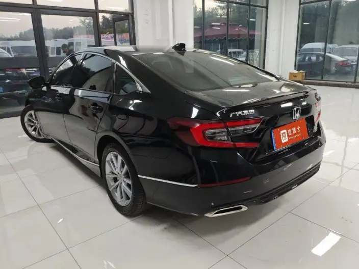 Honda Accord 2022 Model 260TURBO Deluxe Edition – фото 3