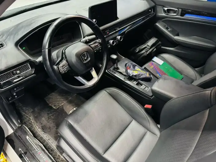 Model Ge 2022 Model 240TURBO CVT Deluxe Edition – фото 6