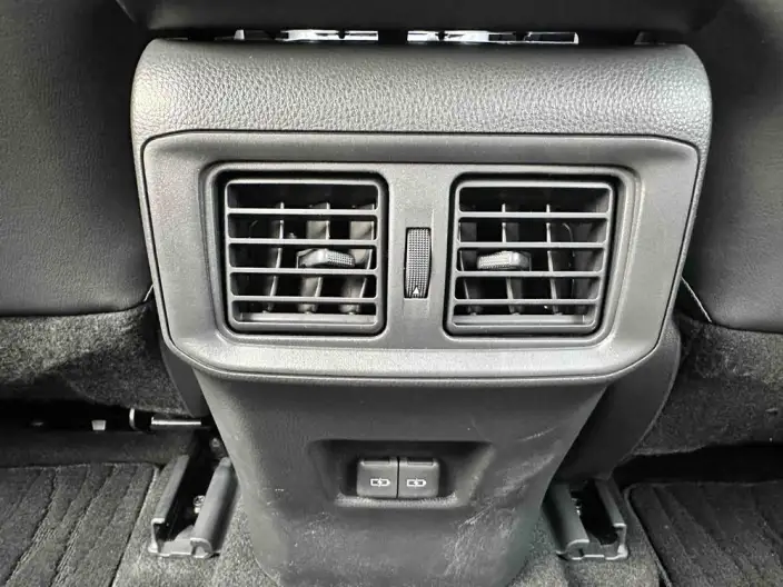 Toyota Wildlander 2022 Model 2.0L 2WD Luxury PLUS Edition – фото 8