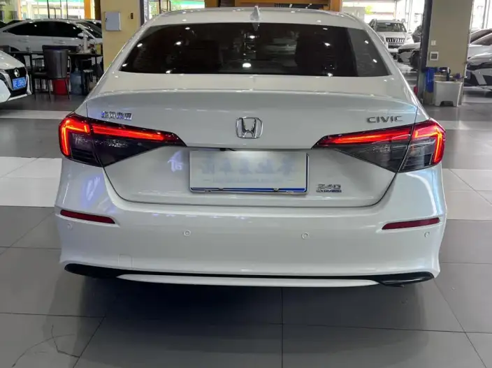 Honda Civic 2022 Model 240TURBO CVT Dynamic Edition – фото 5