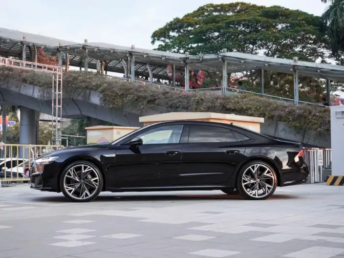 Audi A7 L 2024 Model 45 TFSI quattro S-line Black Samurai Edition – фото 2