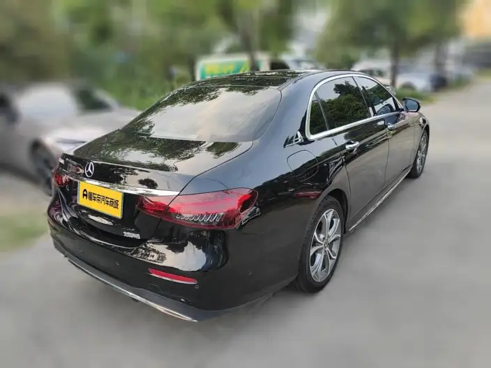 Mercedes-Benz E-Class 2022 Model E 300 L Luxury Model Sports sedan – фото 2