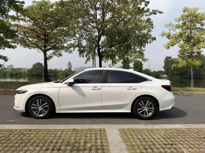 Model Ge 2022 Model 240TURBO CVT Technology Edition – фото 4