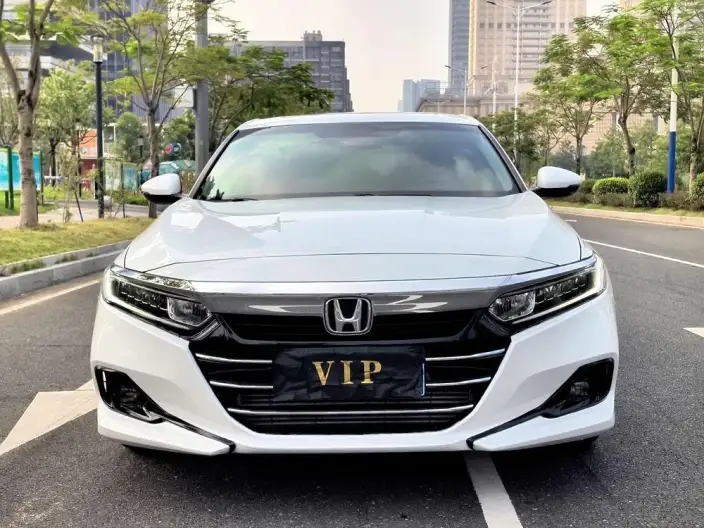 Honda Accord 2022 Model 260TURBO Deluxe Edition – фото 2