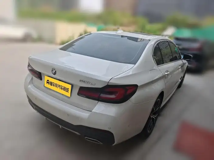 BMW 5 Series 2023 Model 530Li Exclusive Model M Sports Set – фото 2