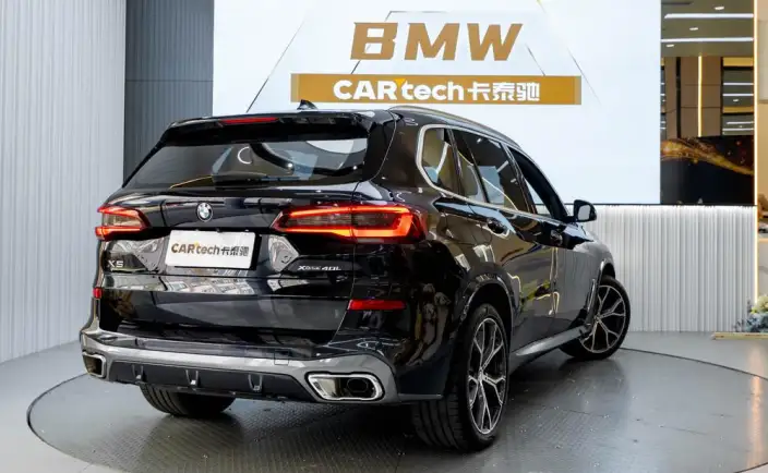 BMW X5 2022 Model Facelift xDrive 40Li M Sports Set – фото 6