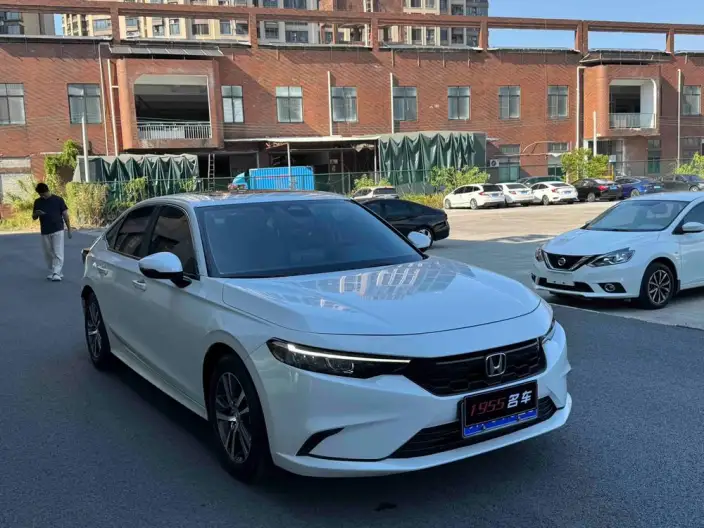 Model Ge 2025 Model 240TURBO CVT Technology Edition – фото 3