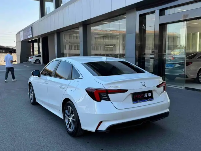 Model Ge 2025 Model 240TURBO CVT Technology Edition – фото 4