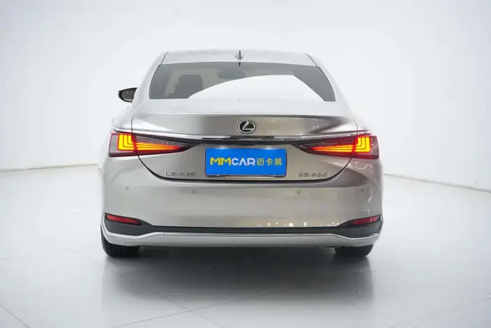 Lexus ES 2022 Model 200 Superior Edition – фото 4