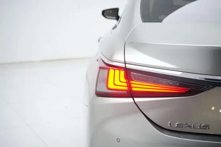Lexus ES 2022 Model 200 Superior Edition – фото 8