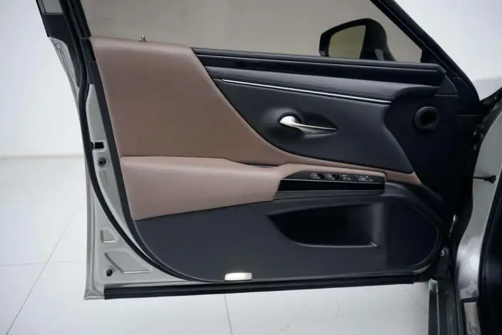 Lexus ES 2022 Model 200 Superior Edition – фото 10