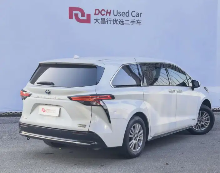 Toyota Sienna 2021 Model 2.5L Hybrid Premium Edition – фото 4