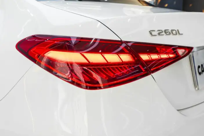 Mercedes-Benz C-Class 2025 Model C 260 L Sports Edition – фото 10