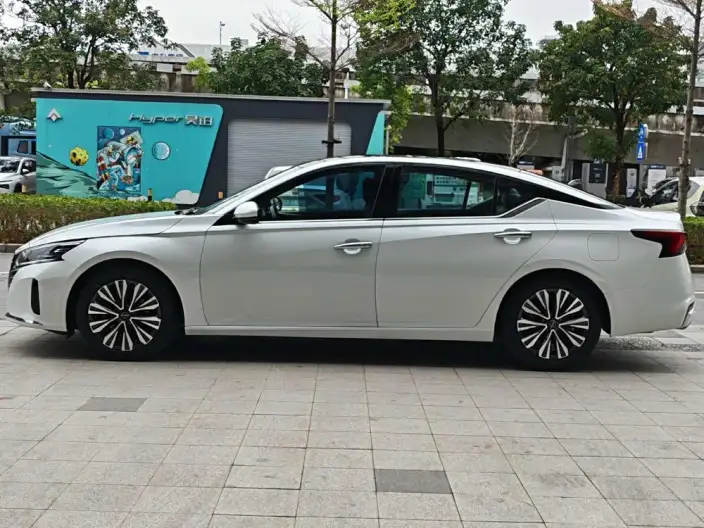 Nissan Teana 2022 Model 2.0L XL-TLS Yuexiang Edition – фото 4