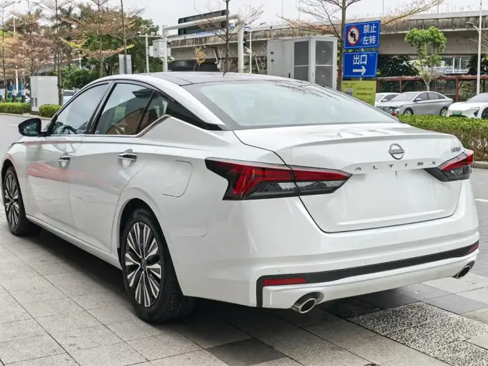 Nissan Teana 2022 Model 2.0L XL-TLS Yuexiang Edition – фото 5