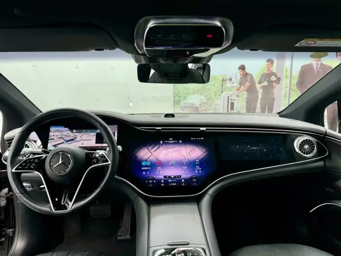 Mercedes-Benz EQS 2023 Model EQS 450+ Deluxe Edition – фото 8