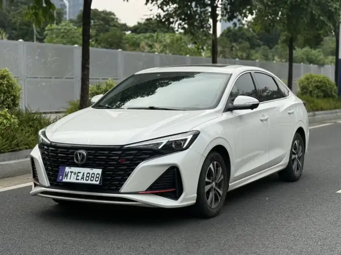 Changan Eado 2023 Model PLUS Changxiang Edition Blue whale NE 1.4T GDI DCT Noble Model – фото 1