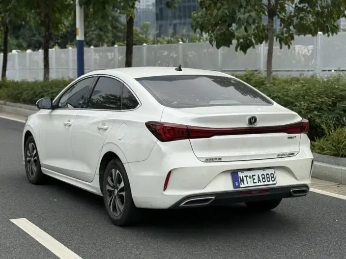 Changan Eado 2023 Model PLUS Changxiang Edition Blue whale NE 1.4T GDI DCT Noble Model – фото 4