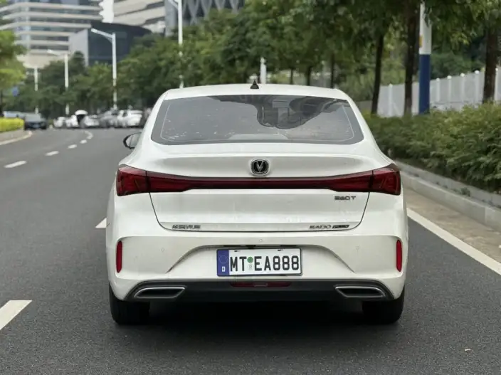 Changan Eado 2023 Model PLUS Changxiang Edition Blue whale NE 1.4T GDI DCT Noble Model – фото 5