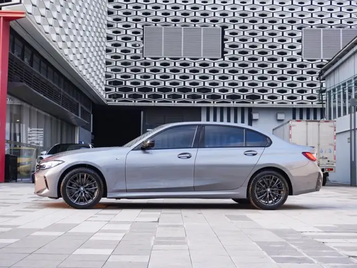 BMW 3 Series 2023 Model 330Li M Sports Night Set – фото 3