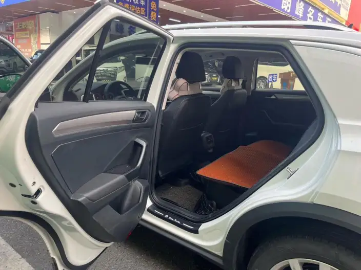 Volkswagen T-Roc 2022 Model 280TSI DSG 2WD Elite PLUS – фото 10