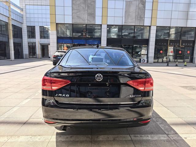 Volkswagen Lavida 2017 модификация 1.6L автоматическое Com f ort Edition – фото 8