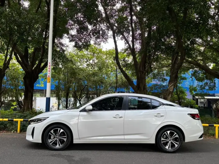 Nissan Sylphy 2023 Model 1.6L CVT Yuexiang Edition – фото 3