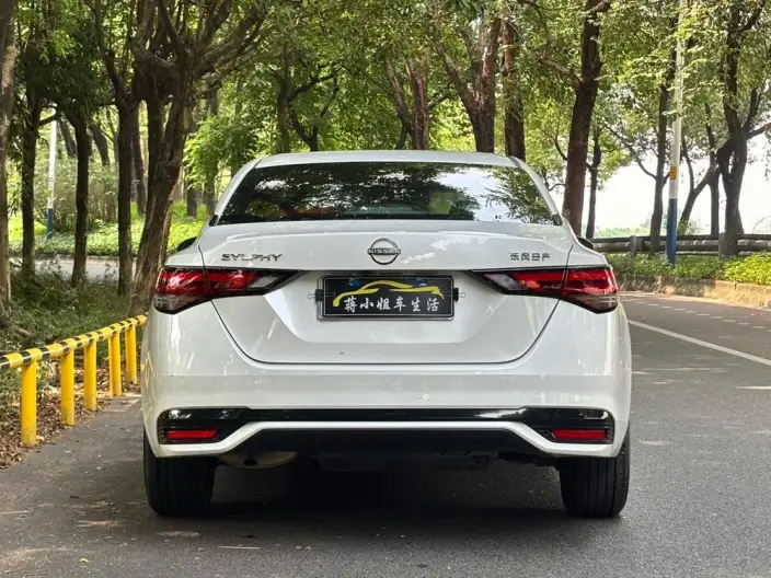 Nissan Sylphy 2023 Model 1.6L CVT Yuexiang Edition – фото 4