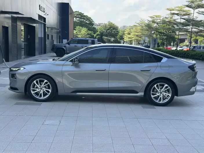 Ford Mondeo 2022 Model Facelift EcoBoost 245 Luxury Model – фото 4