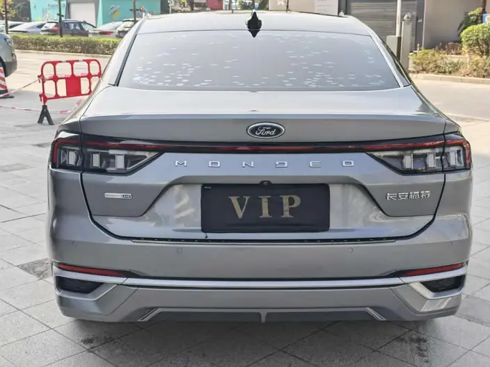 Ford Mondeo 2022 Model Facelift EcoBoost 245 Luxury Model – фото 6