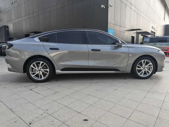 Ford Mondeo 2022 Model Facelift EcoBoost 245 Luxury Model – фото 8