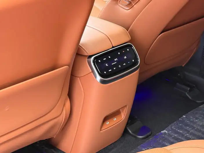 Aito M7 2024 Model Ultra VI seat 4WD Smart Driving Edition – фото 8