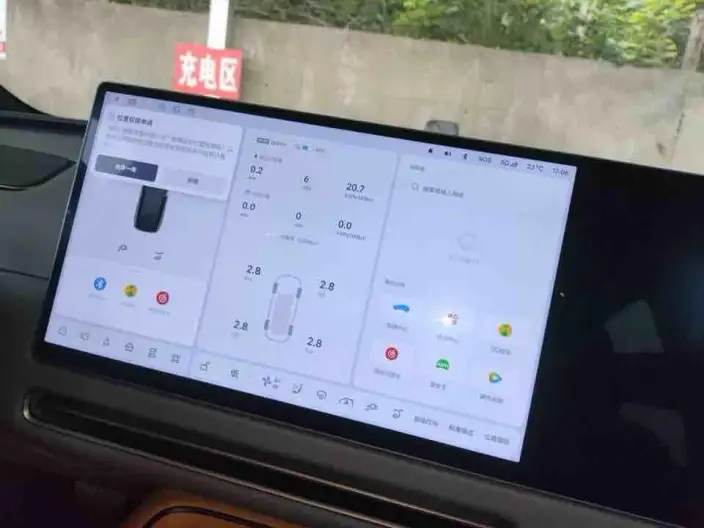Li Auto i8 2025 Model Standard Edition – фото 7