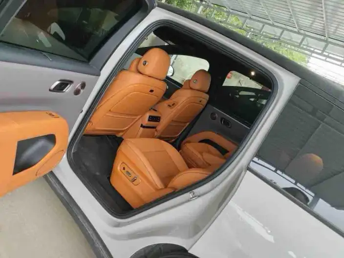 Li Auto i8 2025 Model Standard Edition – фото 10
