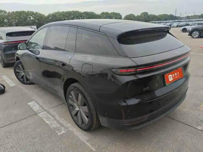 Li Auto i6 2025 Model 4WD Standard Edition – фото 3