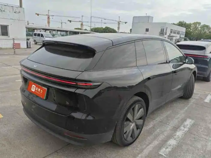 Li Auto i6 2025 Model 4WD Standard Edition – фото 4