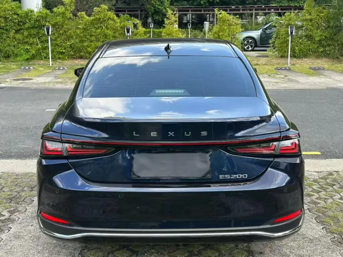Lexus ES 2025 Model 200 Premium – фото 5