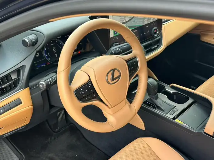 Lexus ES 2025 Model 200 Premium – фото 7
