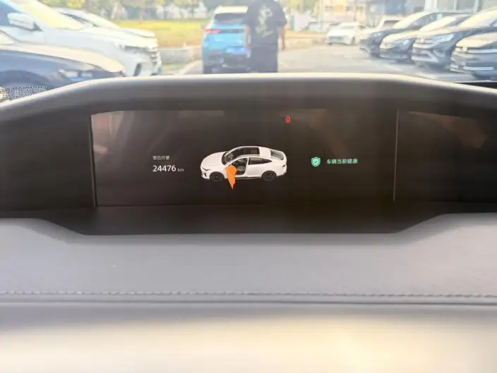 Changan UNI-V 2024 Model 1.5T Exclusive Model – фото 10